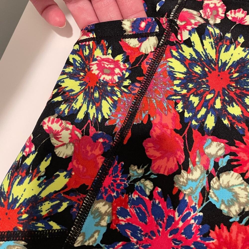 Calvin Klein Brand Women's Large Neon Floret Pop Pink Biker Shorts High Waist - Picture 4 of 8